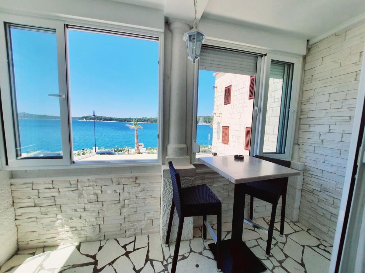 Apartman Cezar2 Рогозница Екстериор снимка